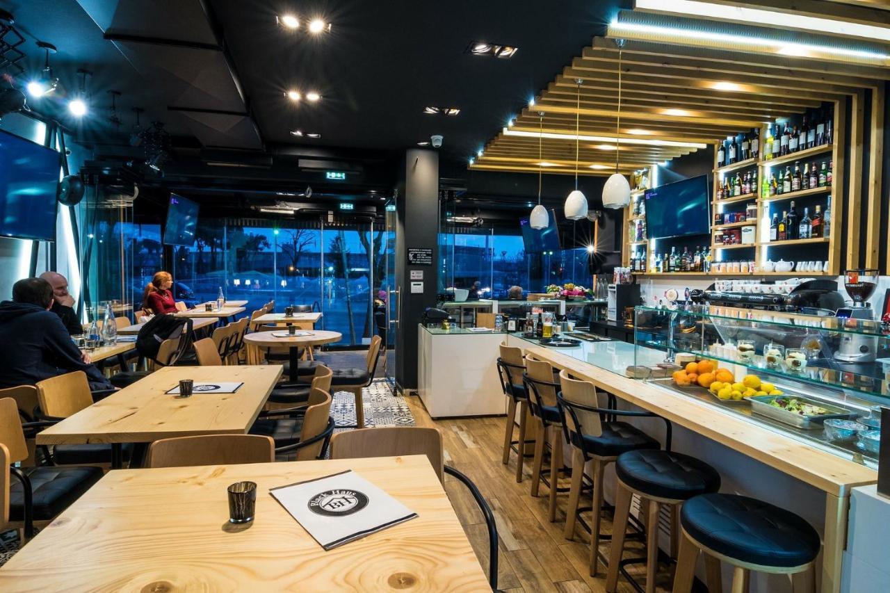 Blackhaus Young Mini 塞萨洛尼基 外观 照片